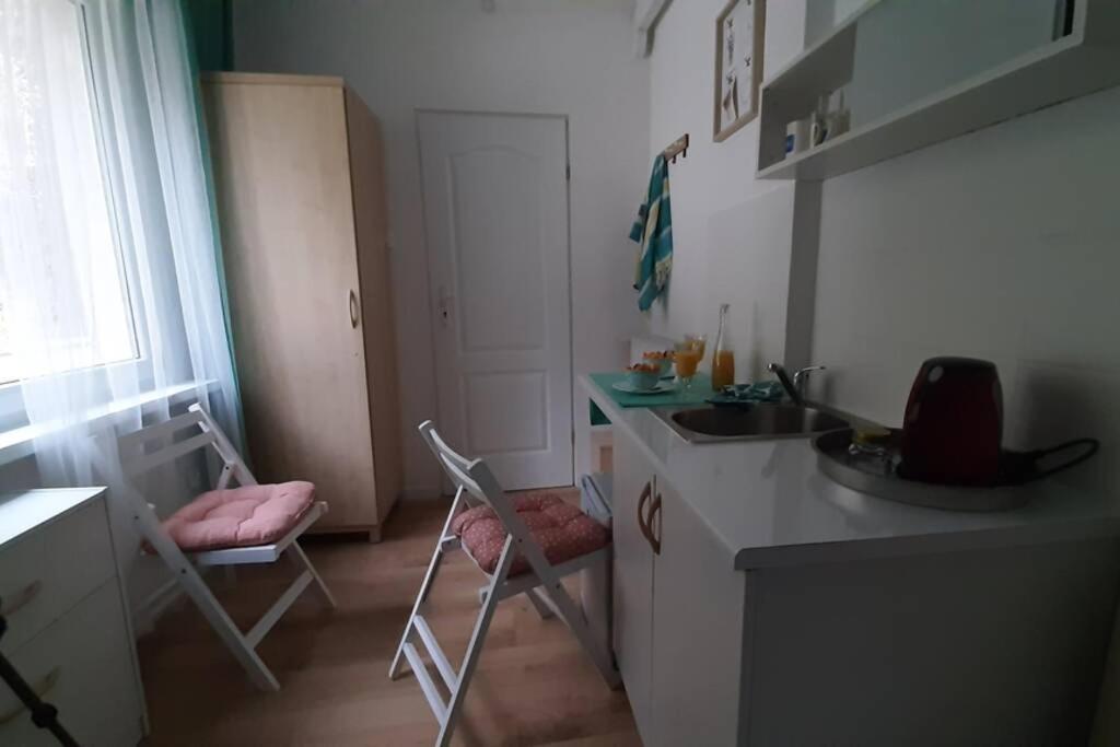 Przytulny pokój dla dwojga w zacisznej okolicy z łazienką wspólna dla dwóch pokoi Sopot Zewnętrze zdjęcie